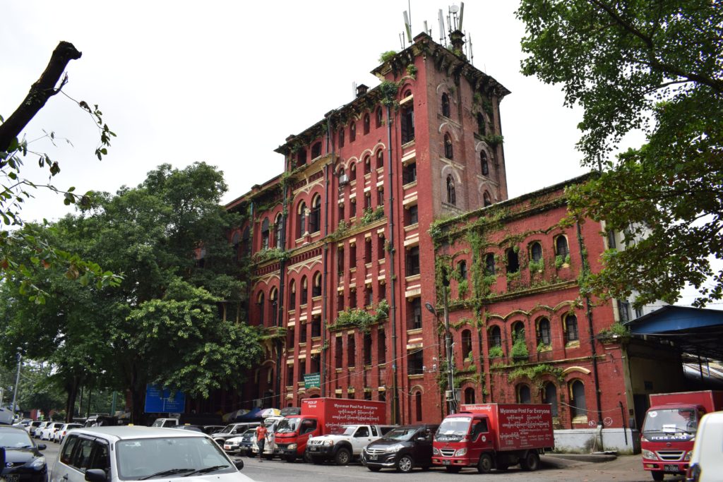 Зграда поште, предивна зграда још из колонијалног доба Јангона